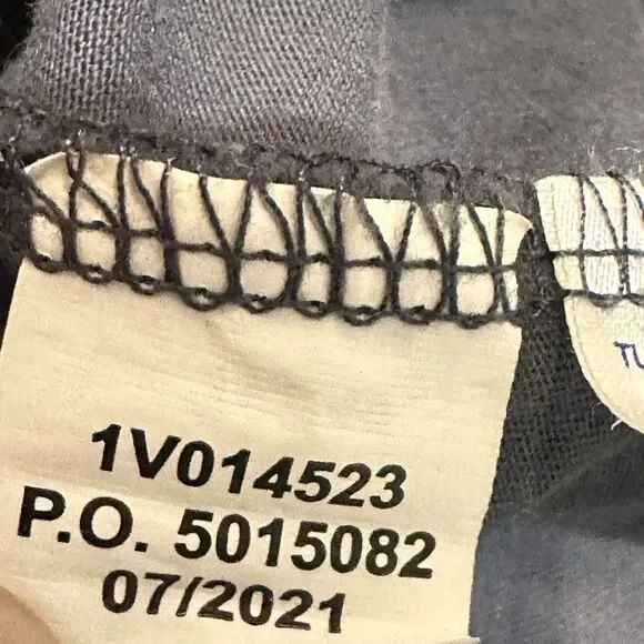 Vineyard Vines T-Shirt Men’s Size Large Wide Retriever Long Sleeve Pocket Tee - Picture 8 of 9